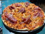 Пица Прошуто крудо