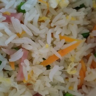 Arroz Frito Con Tres Delicias