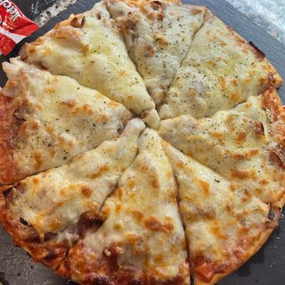 Pizza De Atún Y Gambas