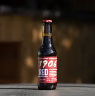 1906 Red Vintage