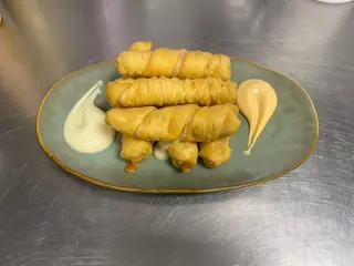 6 TEQUEñOS QUESO