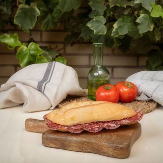 Bocadillo De Salchichón Ibérico