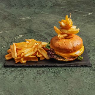 Cheese burger e patate 150 g