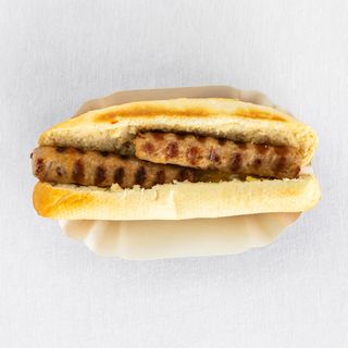 Хот дог с кебапче и сос (180гр)