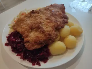 Kotlet Schabowy + ziemniaki / kasza + surówka+zupa za 1zł
