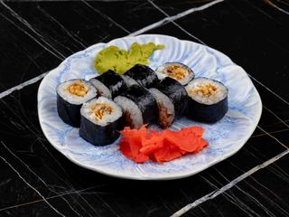 Макі з креветкою панко (130г)