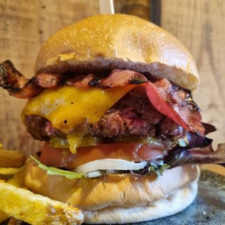 Hamburguesa De Queso Cheddar