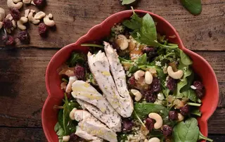 ENSALADA DE POLLO Y MANZANA