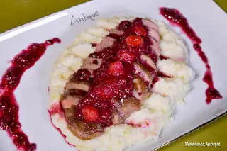 Piept de rata cu piure de cartofi cu mascarpone