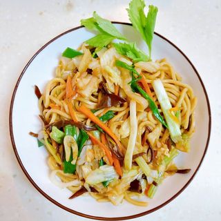 Tallarines con verdura mixta