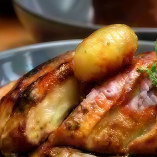 Plato de ternera y pollo con papa 二