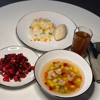 Бізнес-ланч "Коли реально на дієті"