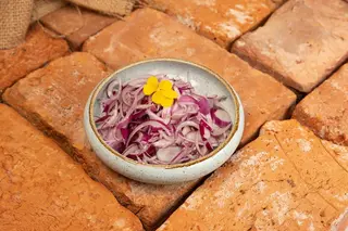 Salată ceapă roșie