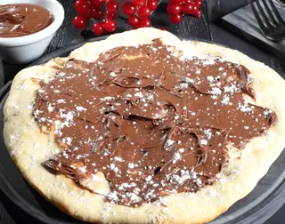 Pizza alla Nutella Grande