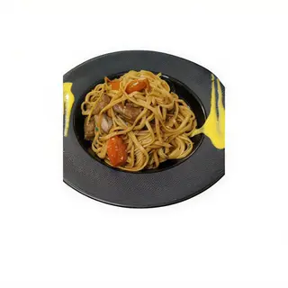Tallarín saltado