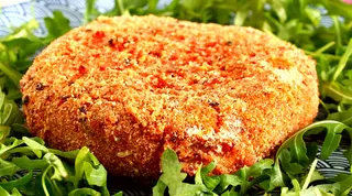 Cașcaval torockoi pane cu sos de usturoi