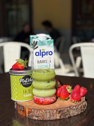 Matcha pink latte di cocco