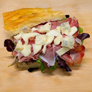 Speck,  Gorgonzola, Mozzarella