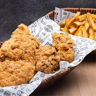 Alitas con patacones