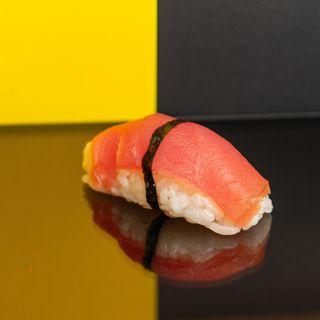 Nigiri Tuna