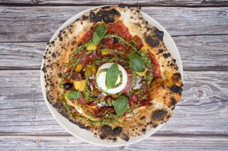 Pizza Antoñetta la Burratina al Pesto 