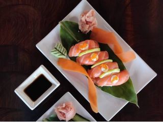 Nigiri de Salmão Braseado 4 Peças