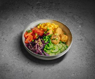 მითბოლი ქათმის ნაღები-პილპილის სოუსში