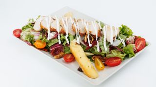 Salata sa ćuretinom