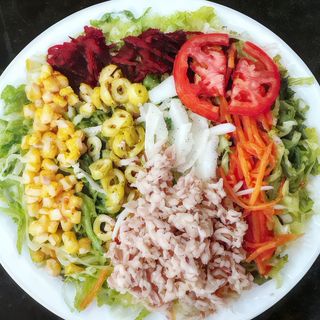 Ensalada Mixta  De Atún