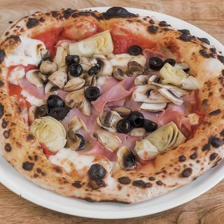 Pizza Cuatro Estaciones (32 Cm.)