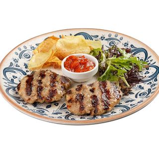 Двойка домашни кюфтета от мляно свинско месо (300г)