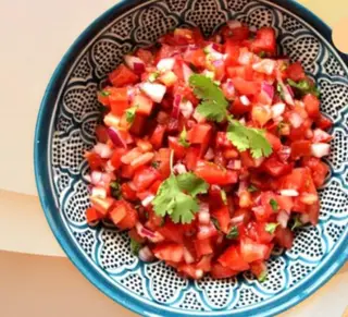Ensalada de Cebolla Y Tomate