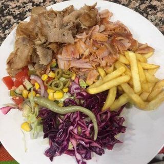 Plato Especial Luna De Istambul Con Patatas