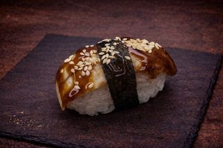 Нігірі з вугрем