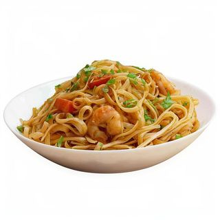 Tallarines fritos con tres delicia