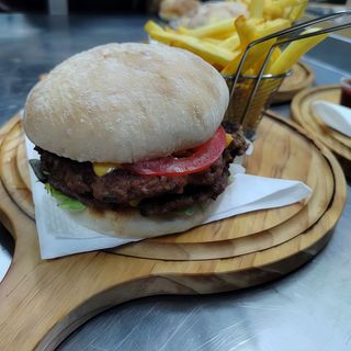 Hamburguesa Clásica