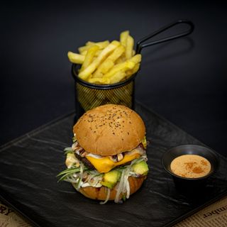 Hamburger Personnalisé + Frites