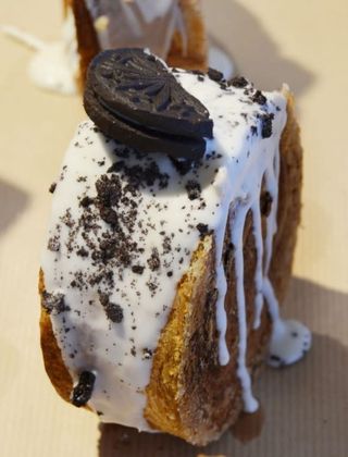REMOLÍ BLACK OREO style