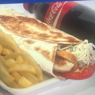 Menú Fajita De Pollo Crujiente, Papas Fritas O Papas Deluxe Y Bebida