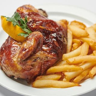 Pollo Entero Con Patatas