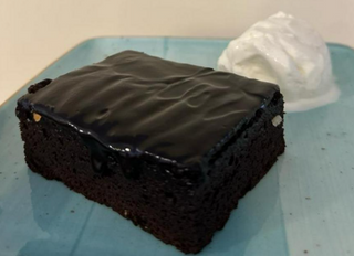 ბრაუნი ნაყინით