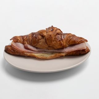 Croissant Fresco De Jamón Y Queso. *Súper ventas*