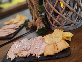 Chicharrones (1/2 Ración)