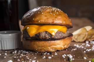 Ibiza Cheeseburger