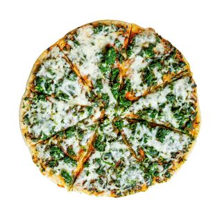 Pizza De Coppa Con Espinacas Y Provolone