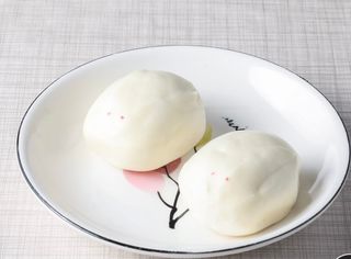  833 Pane dolce
