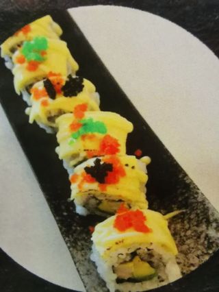 Uramaki Rollo Pollo Queso 