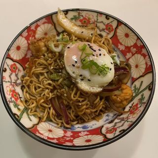 171B.Noodle Frito Con Gambas Y Salsa Yakisoba
