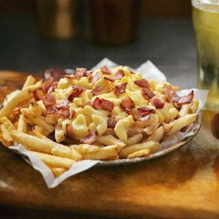 Patate fritte con cheddar e bacon porzione maxi