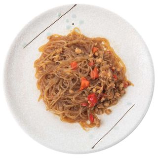 Spaghetti di soia con carne piccante
